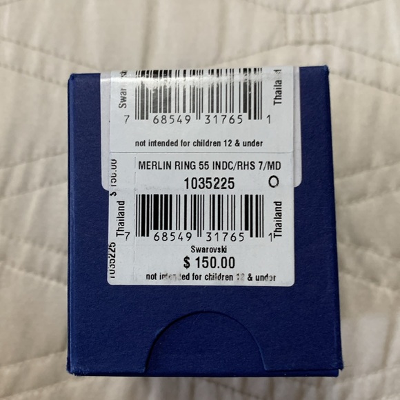 Genuine Swarovski Crystal Blue cocktail ring: Merlin size 7 (size 55) - Picture 14 of 14